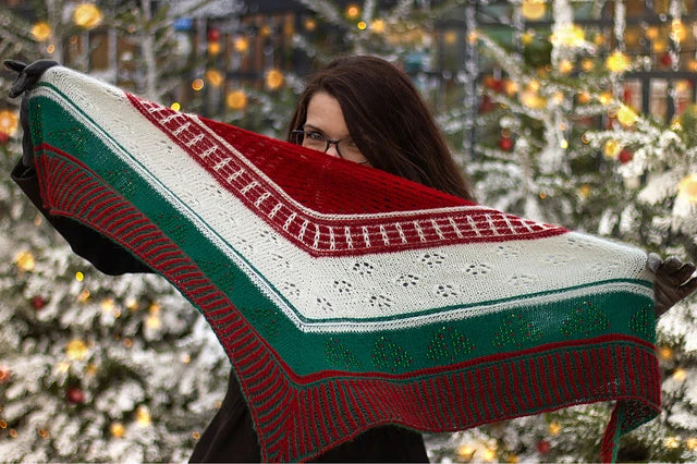 Christmas Spirit Shawl by Pavlina Inksmith pdf